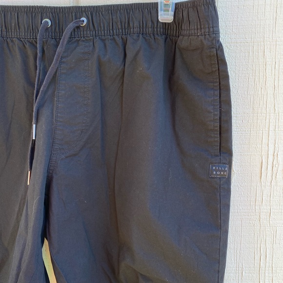 Billabong black shorts - Picture 2 of 7